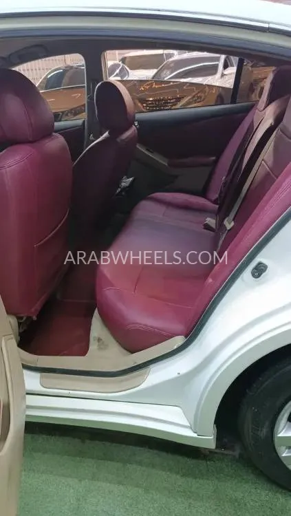 Nissan Altima 2011 for Sale in Ajman Image-4