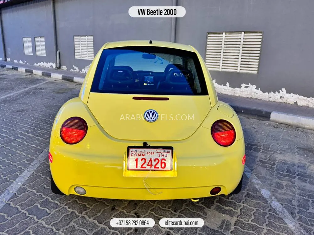 Volkswagen Beetle 2000 for Sale in Sharjah Image-4