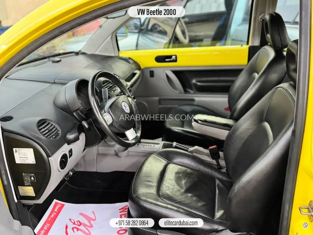 Volkswagen Beetle 2000 for Sale in Sharjah Image-5