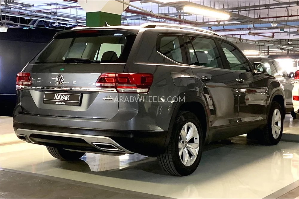 Volkswagen Teramont 2019 for Sale in Sharjah Image-2