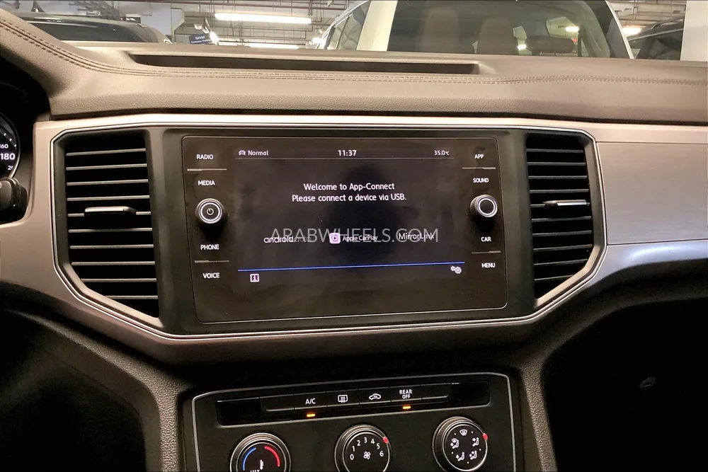 Volkswagen Teramont 2019 for Sale in Sharjah Image-32