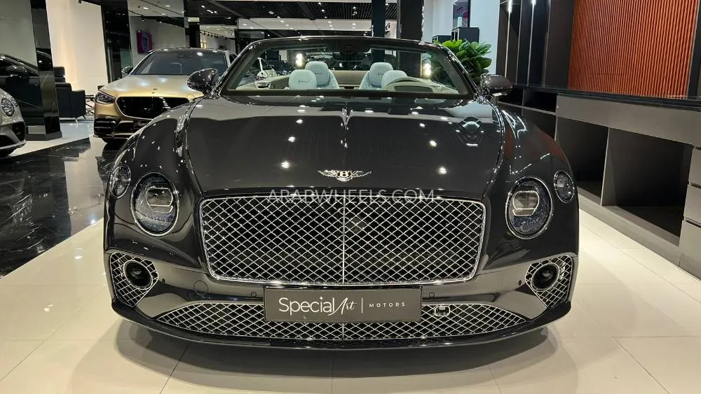 Bentley Continental GTC 2022 for Sale in Dubai Image-2