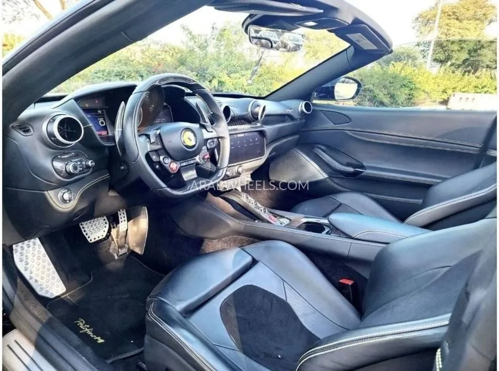 Ferrari Portofino 2023 for Sale in Dubai Image-9