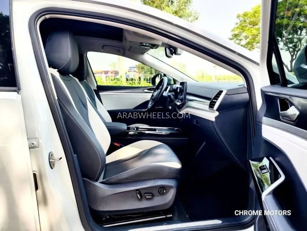 Volkswagen ID.6 2022 for Sale in Dubai Image-16