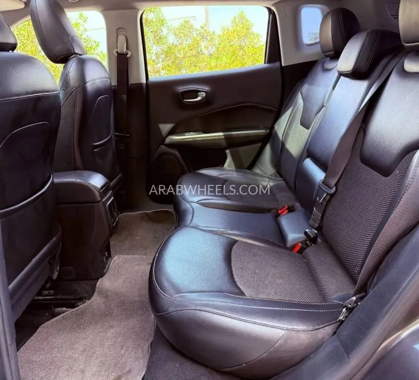 Jeep Compass 2019 for Sale in Ajman Image-11