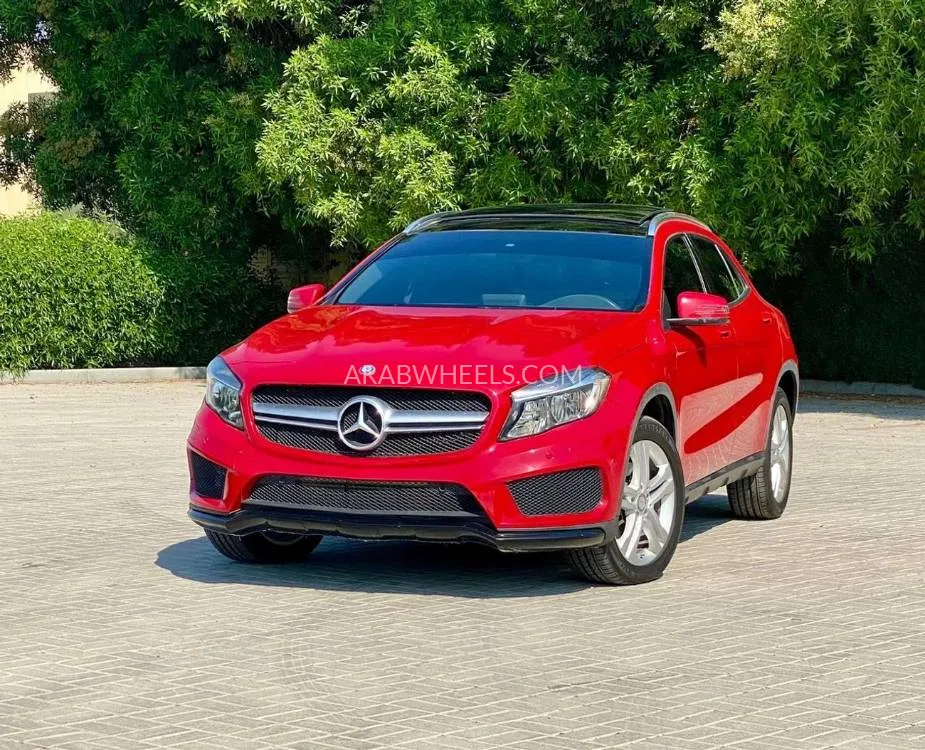 Mercedes Benz GLA 2018 for Sale in Ajman Image-3