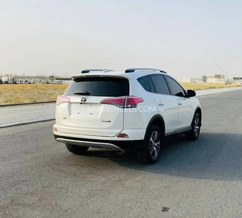 Toyota Rav4 2017 for Sale in Ajman Image-12