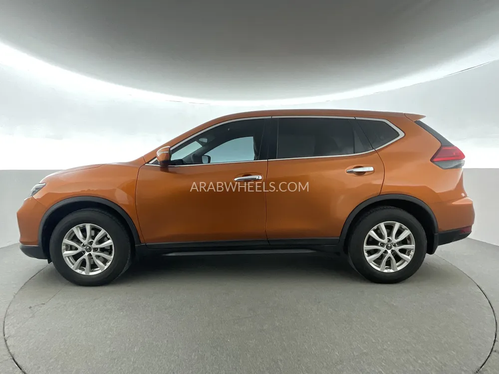 نيسان إكس تريل 2018 for Sale in الشارقة Image-7