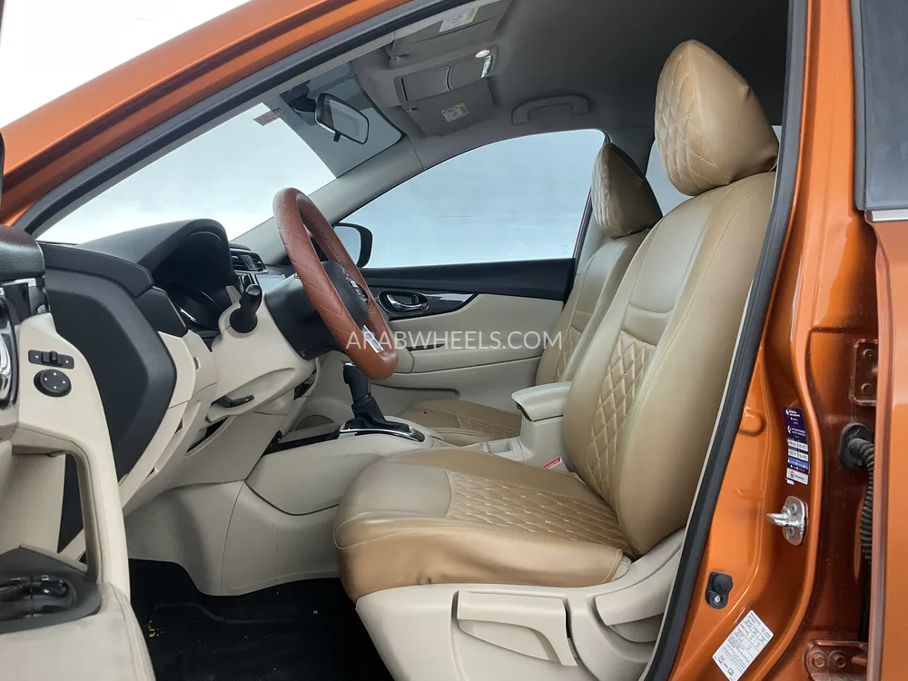 نيسان إكس تريل 2018 for Sale in الشارقة Image-8