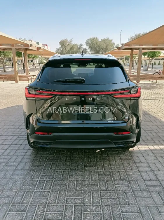 لكزس NX 2025 for Sale in الشارقة Image-3