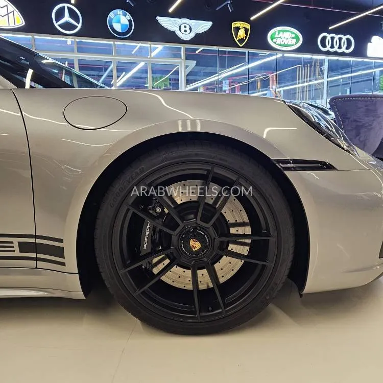 Porsche 911 2024 for Sale in Dubai Image-4