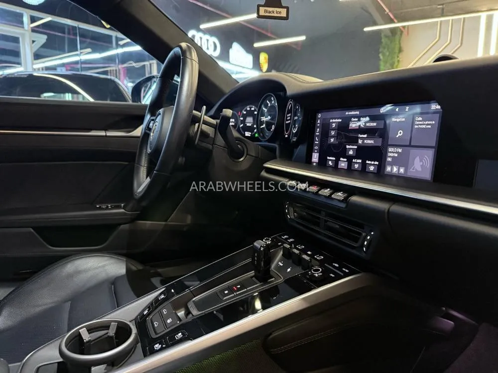 Porsche 911 2021 for Sale in Dubai Image-7