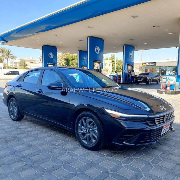Hyundai Elantra 2024 for Sale in Sharjah Image-1