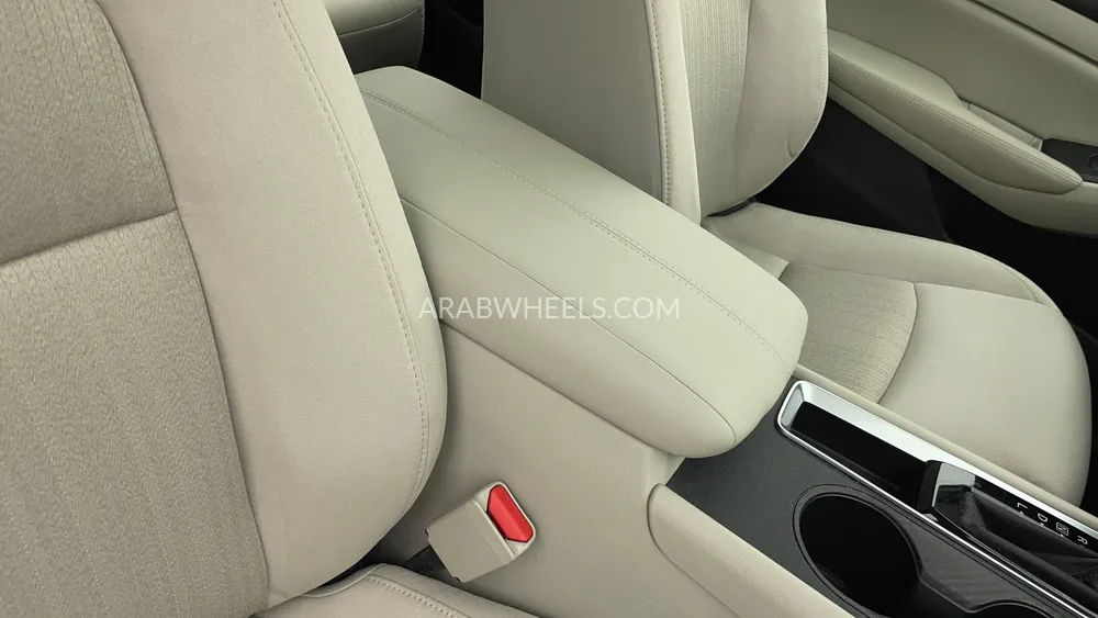 Nissan Altima 2022 for Sale in Dubai Image-38