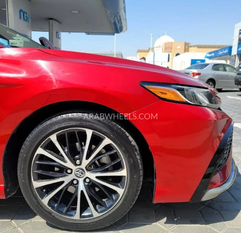 Toyota Camry 2019 for Sale in Sharjah Image-5