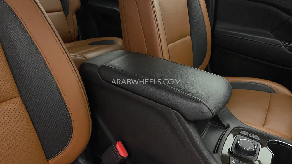 جي إم سي اكاديا 2023 for Sale in دبي Image-40