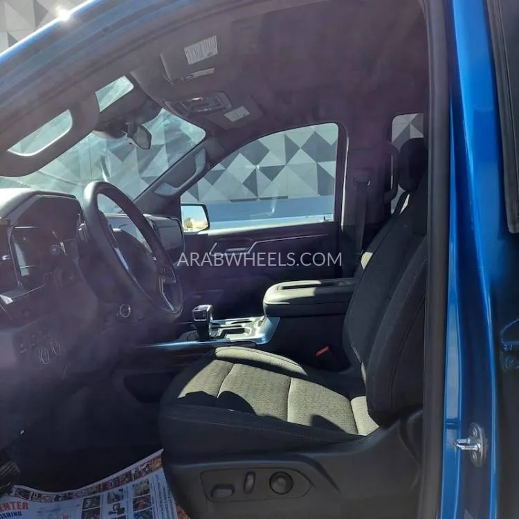 Chevrolet Silverado 2022 for Sale in Sharjah Image-12