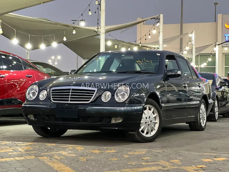 Mercedes Benz E Class 2001 for Sale in Sharjah Image-3