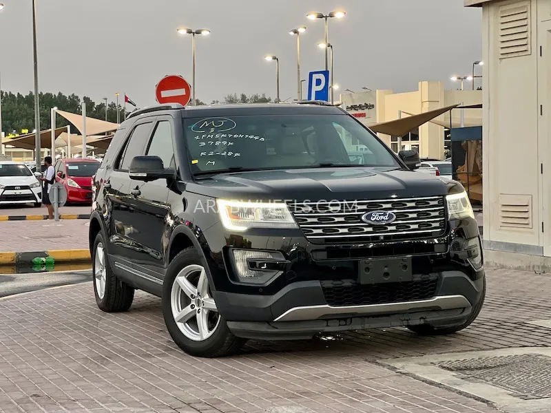 Ford Explorer 2016 for Sale in Sharjah Image-1