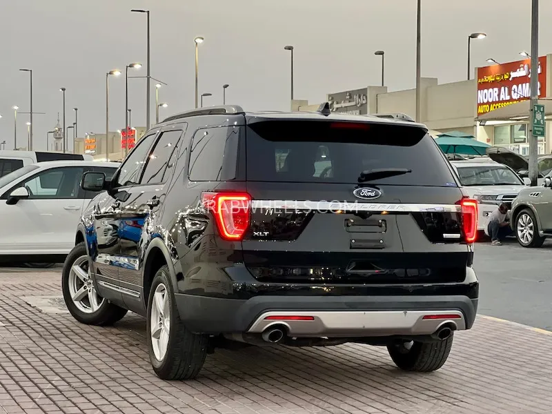Ford Explorer 2016 for Sale in Sharjah Image-13