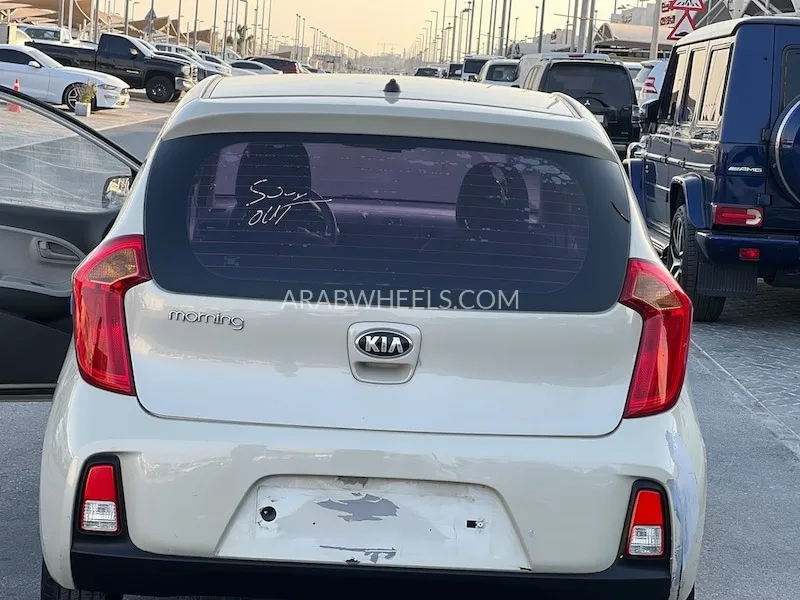 Kia Morning 2016 for Sale in Sharjah Image-6