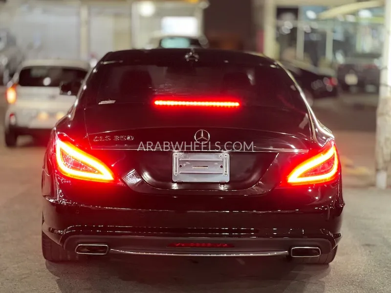 Mercedes Benz CLS Class 2012 for Sale in Sharjah Image-10