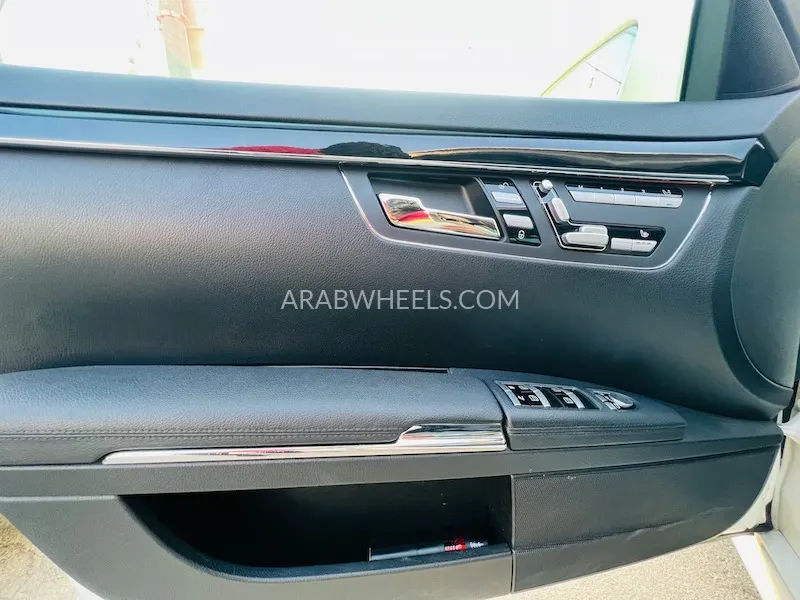 Mercedes Benz S Class 2011 for Sale in Sharjah Image-5