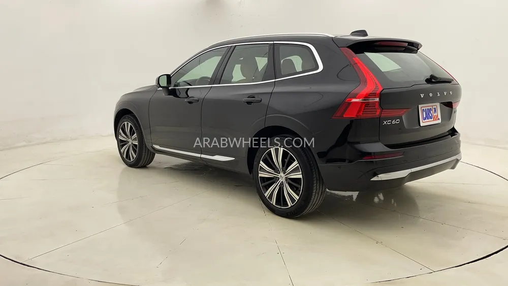 Volvo XC60 2023 for Sale in Dubai Image-5