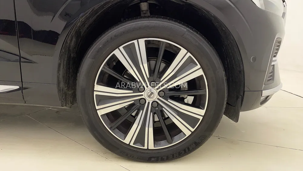 Volvo XC60 2023 for Sale in Dubai Image-10