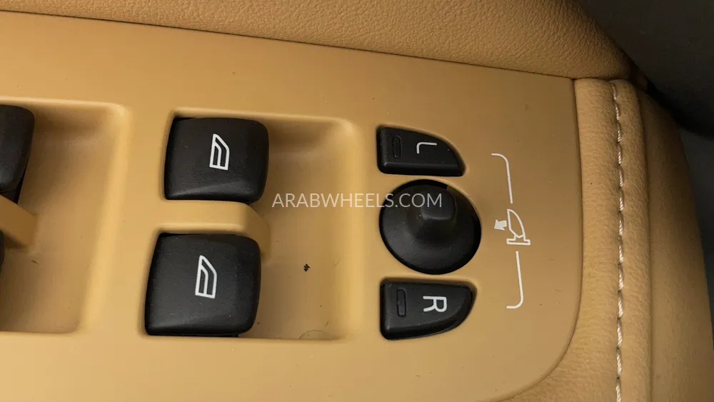 Volvo XC60 2023 for Sale in Dubai Image-47