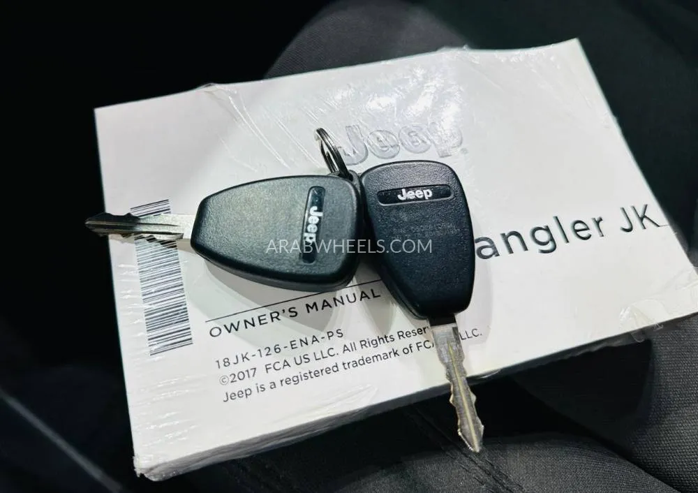 Jeep Wrangler 2018 for Sale in Dubai Image-10