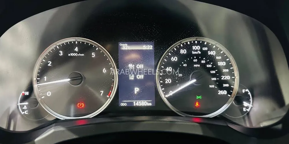 Lexus IS 2024 for Sale in Dubai Image-7