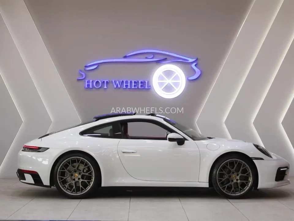 Porsche 911 2023 for Sale in Dubai Image-3