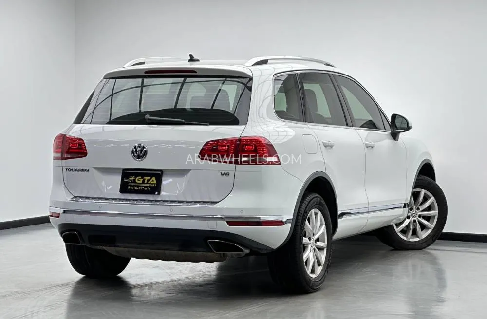 Volkswagen Touareg 2018 for Sale in Dubai Image-15