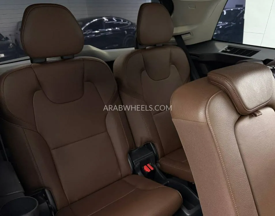 Volvo XC90 2020 for Sale in Dubai Image-15