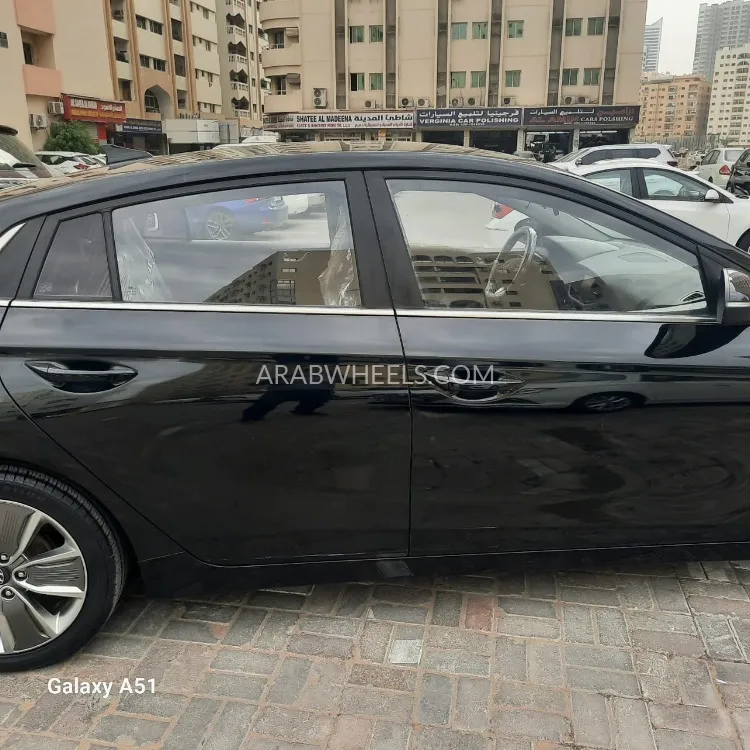 Hyundai Ioniq 2016 for Sale in Dubai Image-5