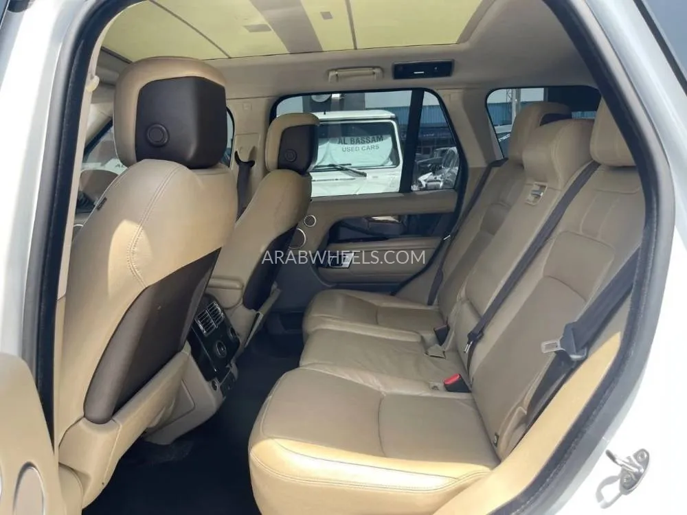 Land Rover Range Rover 2018 for Sale in Dubai Image-15