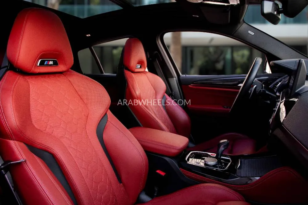 BMW X4 2022 for Sale in Dubai Image-7