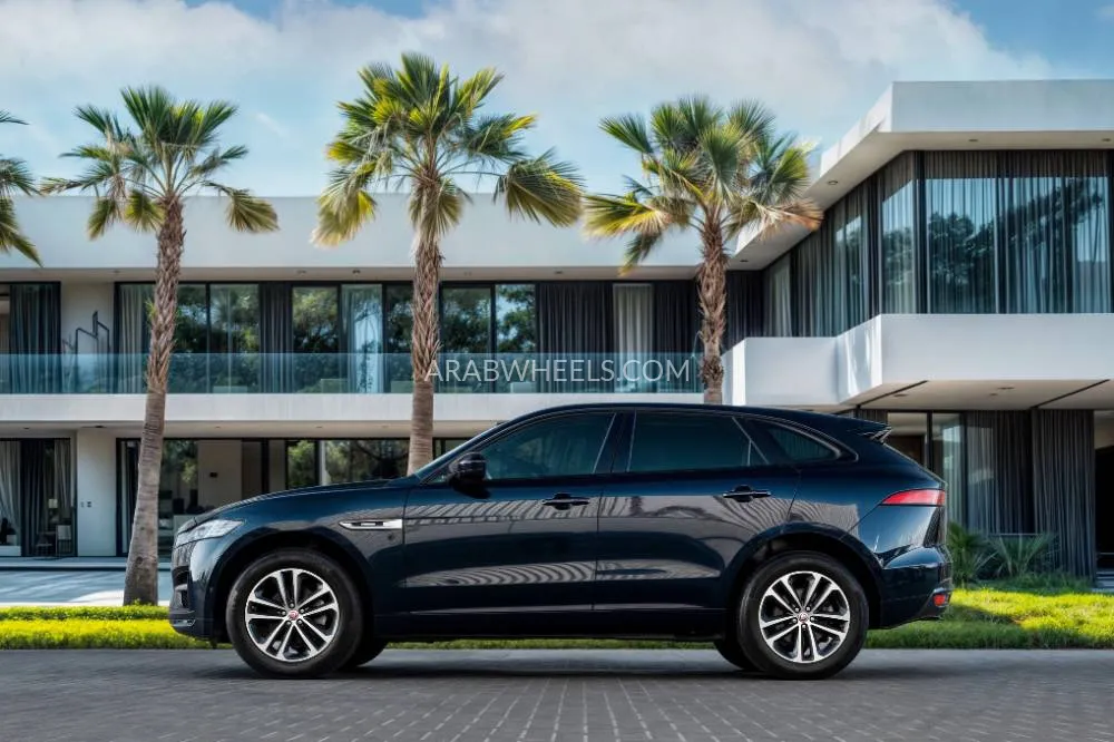 Jaguar F Pace 2020 for Sale in Dubai Image-4