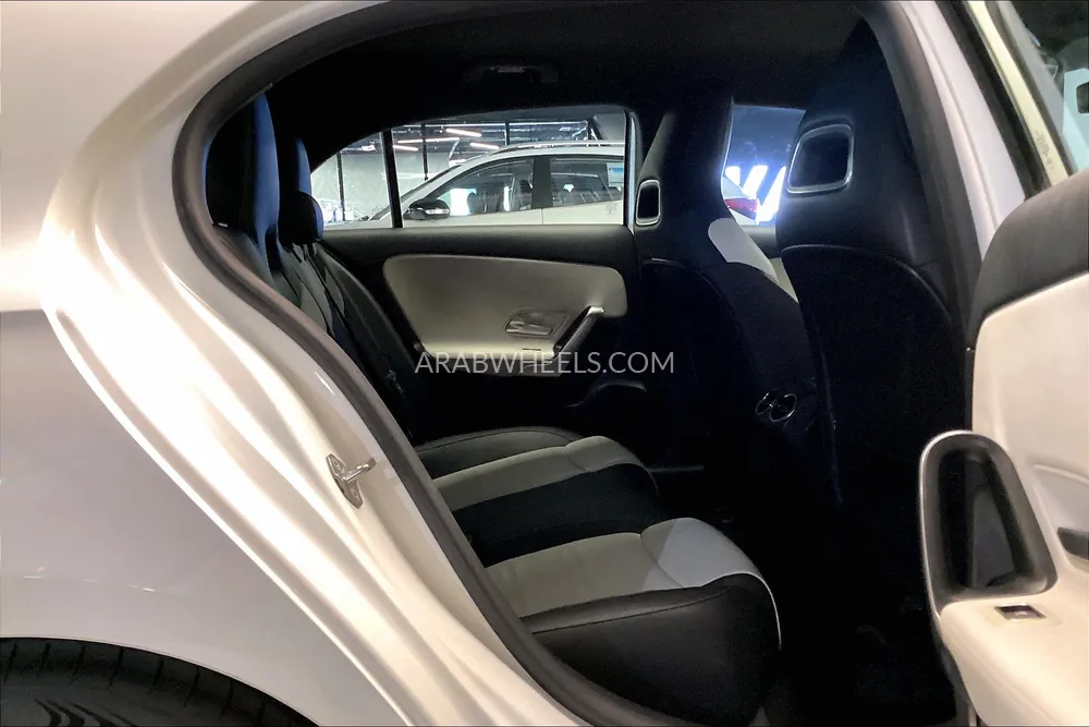 مرسيدس بنز كلاس A 2019 for Sale in الشارقة Image-27