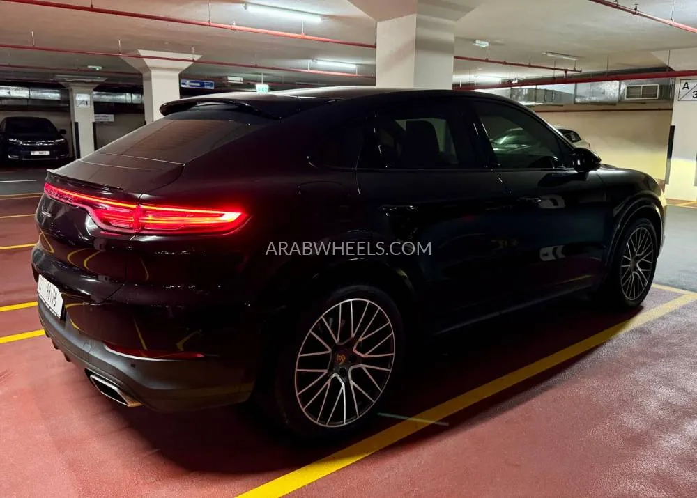 Porsche Cayenne 2021 for Sale in Dubai Image-3