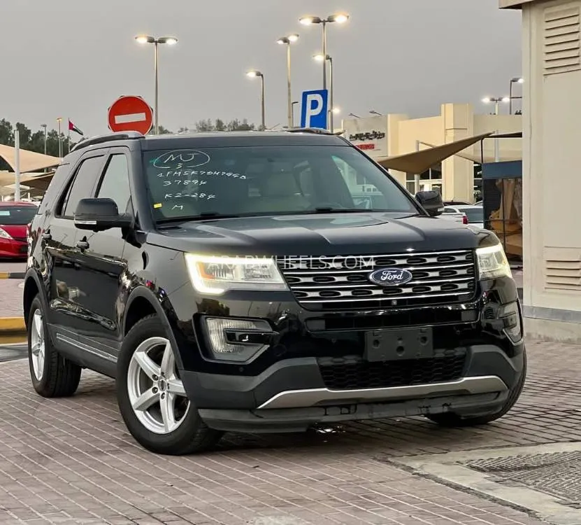 Ford Explorer 2016 for Sale in Dubai Image-2