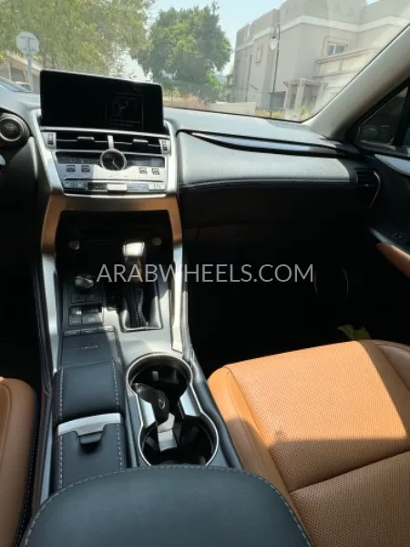 لكزس NX 2020 for Sale in دبي Image-7