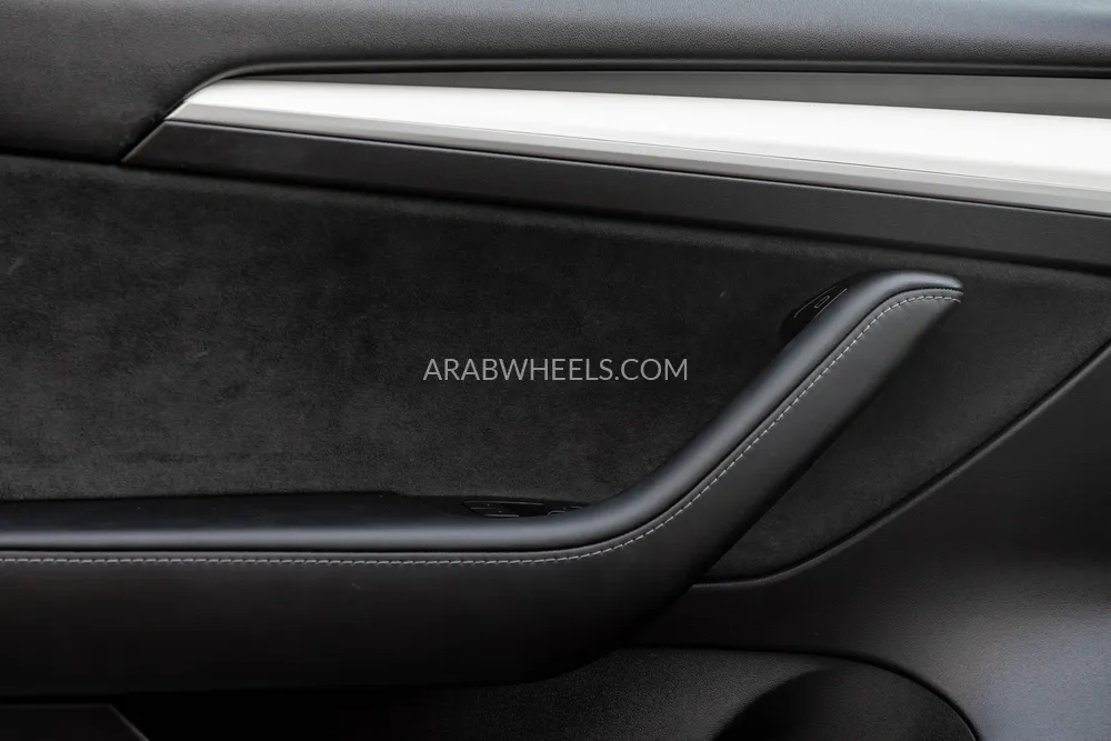 تسلا موديل 3 2021 for Sale in دبي Image-5