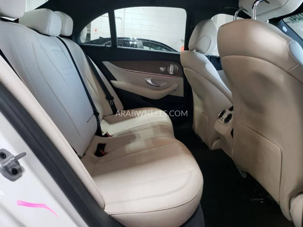 Mercedes Benz E Class 2021 for Sale in Abu Dhabi Image-4