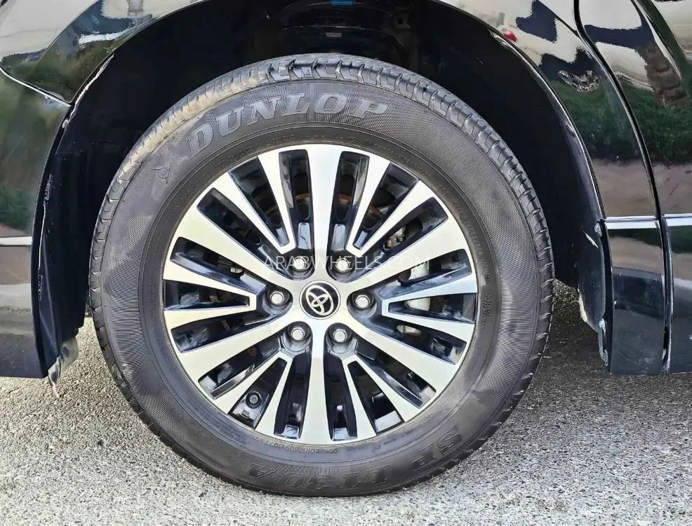 Toyota Granvia 2023 for Sale in Dubai Image-14