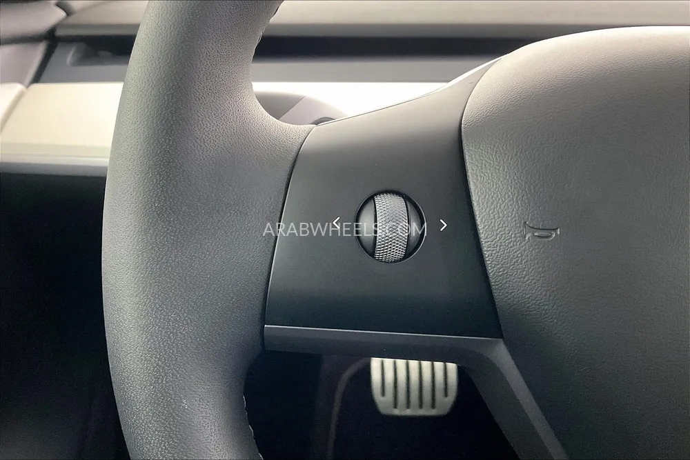 Tesla Model 3 2022 for Sale in Dubai Image-10