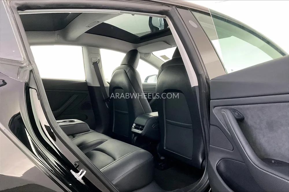 تسلا موديل 3 2021 for Sale in الشارقة Image-22