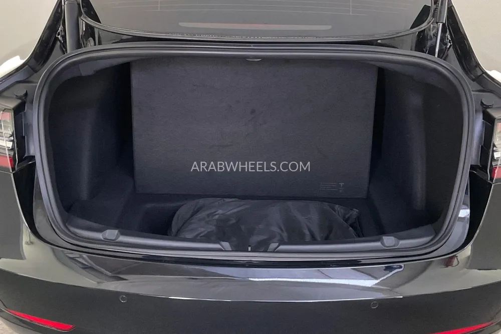تسلا موديل 3 2021 for Sale in الشارقة Image-26