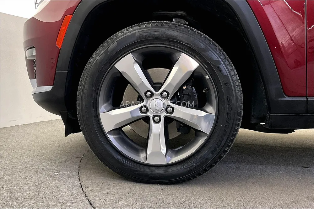 Jeep Cherokee 2022 for Sale in Sharjah Image-9